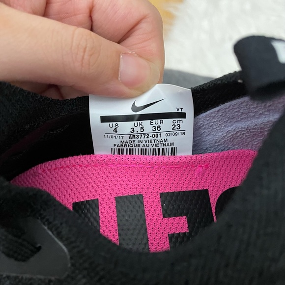 Epic React Flyknit ‘Be True’ Nike Running Shoes - Picture 8 of 8